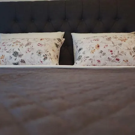 Nanaapartments Peraía